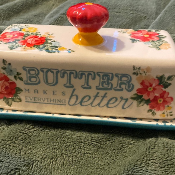 The Pioneer Woman “Butter Makes Everything Better” Butter Dish - Picture 1 of 11